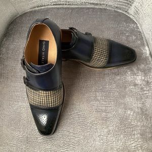 Mens 8.5 dress or casual shoes.  Navy blue with plaid.